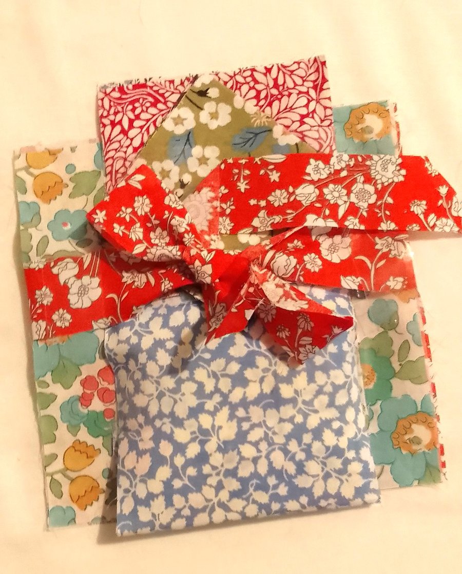 70 Liberty Fabric Scraps - Mix Size Squares and Tiny Piece Assort FREE UK POST