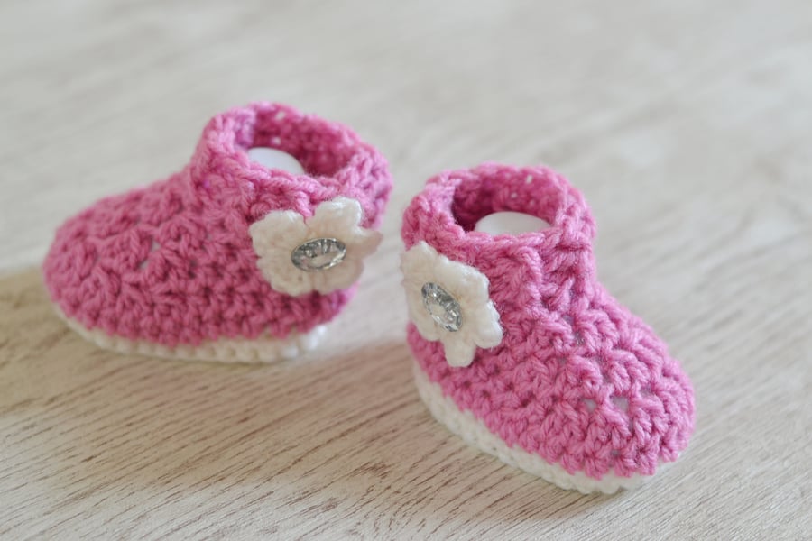 0 - 2 Months Rose Pink and Cream Flower Crochet Baby Boots
