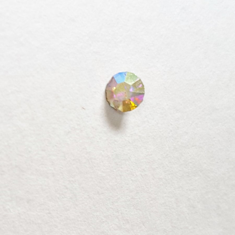 AB coated 3mm chaton style vintage crystal gemstone