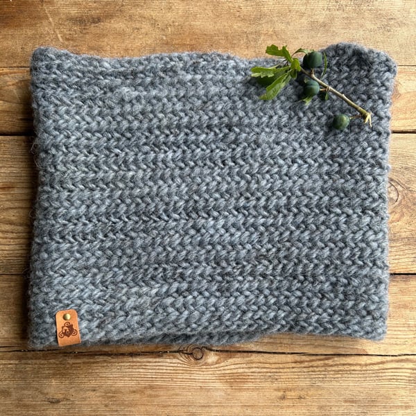 Blackthorn - Hand  crafted hedgerow snood