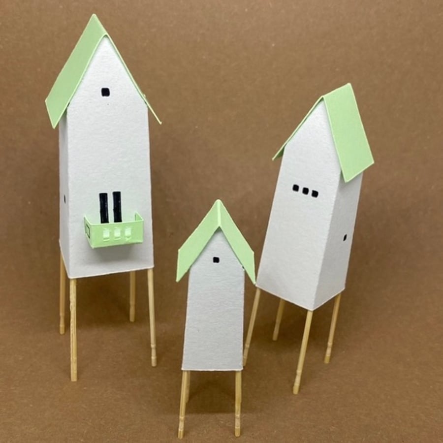 Three Houses on Stilts Kit - green