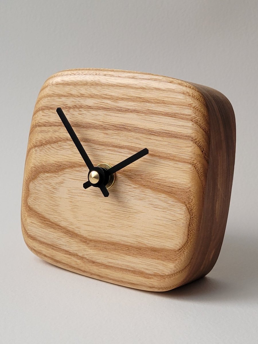 Desk Clock - Oak Smooth Face Black Hands
