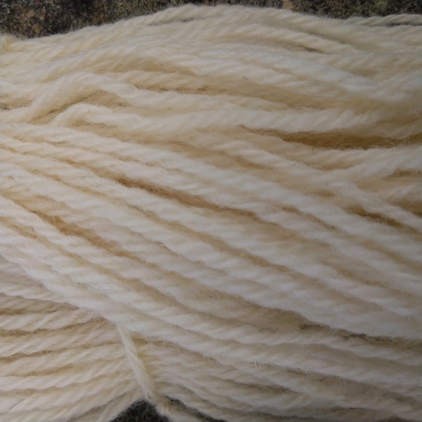 Organic Romney Wool Fibre - Aran wt. 