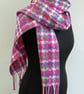 Pink handwoven scarf - Image 3