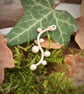 Wavy silver pendant with pebbles - Image 3