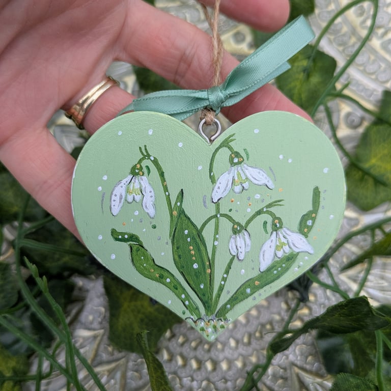 Snowdrop hand-painted wooden heart Christmas decoration 