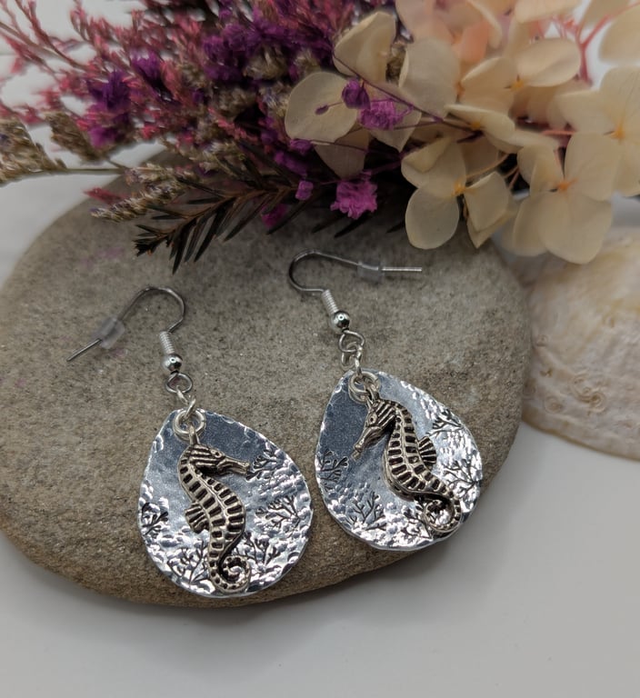  Seahorse Dangle Earrings With Hammered Texture