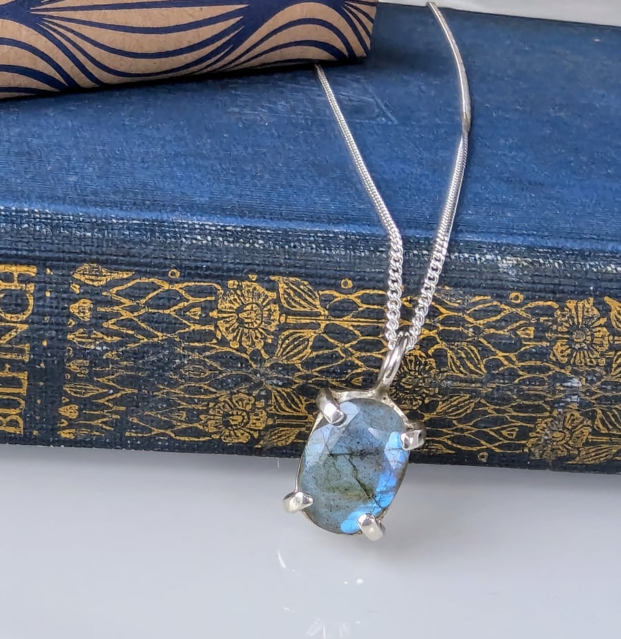 HANDMADE Recycled sterling silver Labradorite pendant