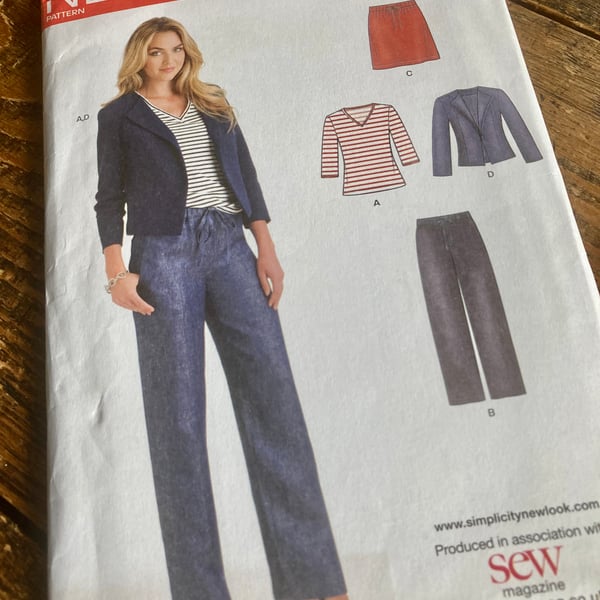 Brand New, New Look Paper Pattern K6351 Top and Trousers 10 - 22