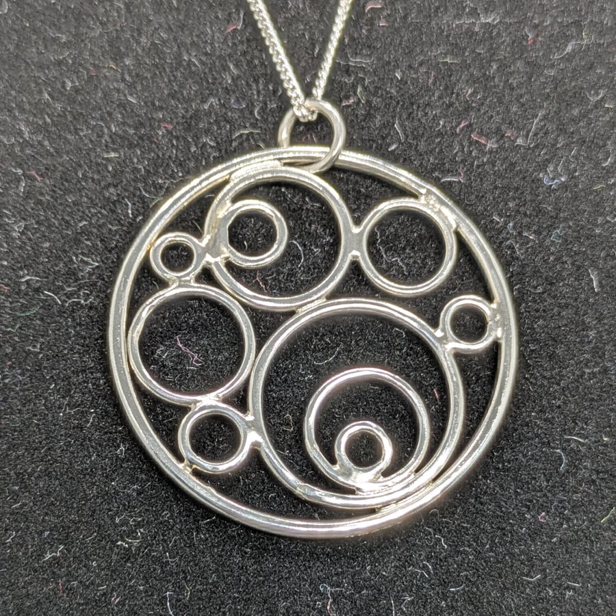 Sterling silver circles pendant