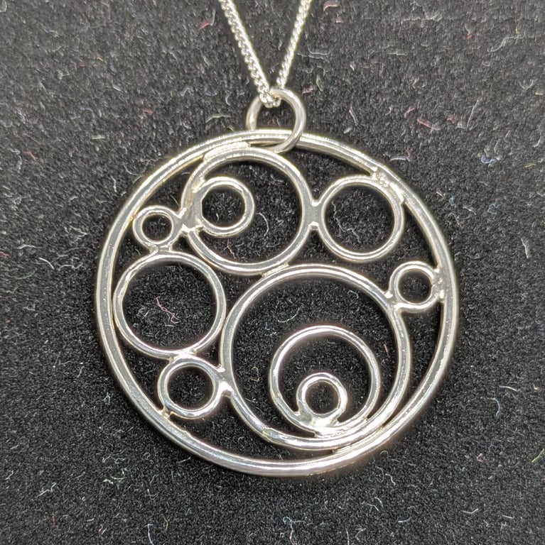 Sterling silver circles pendant