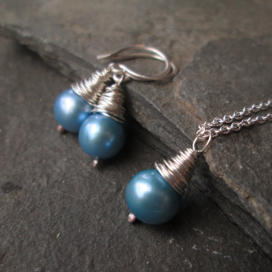 Pearl Jewellery Set - Pearl Necklace, Pearl Earrings, Gift Jewellery, Blue Pearl
