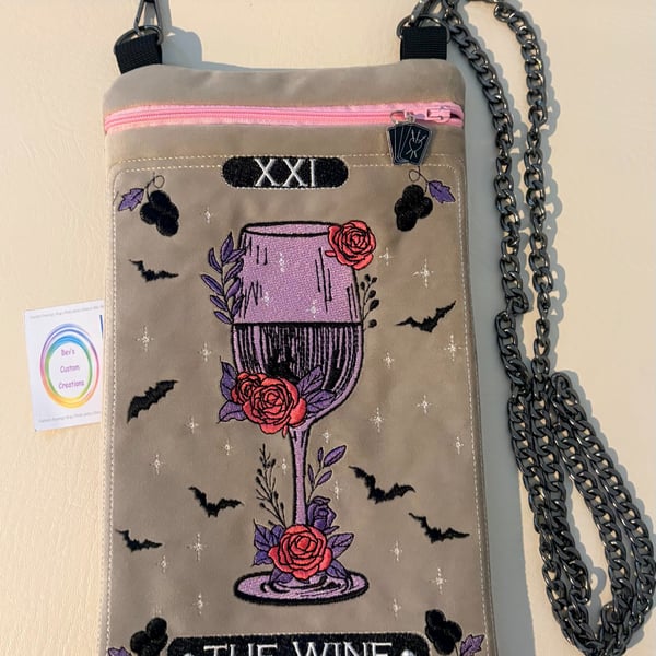 Embroidered Tarot inspired - The Wine - Velour 