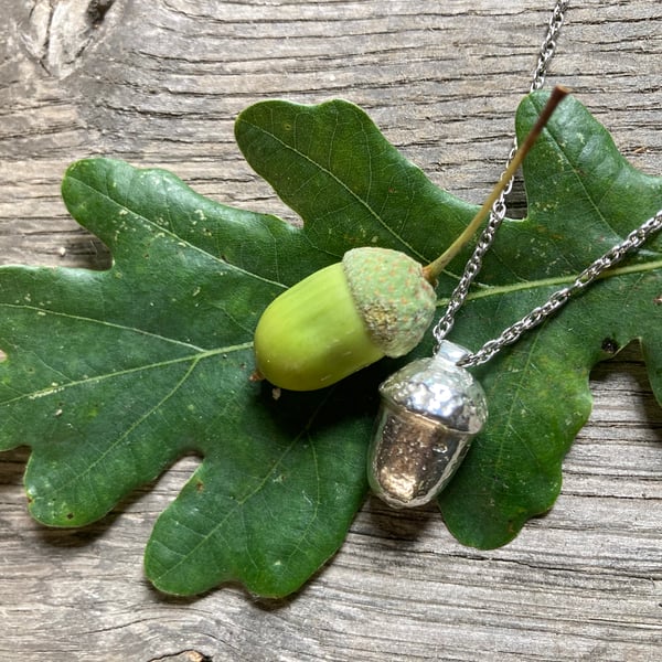 Solid silver acorn pendant