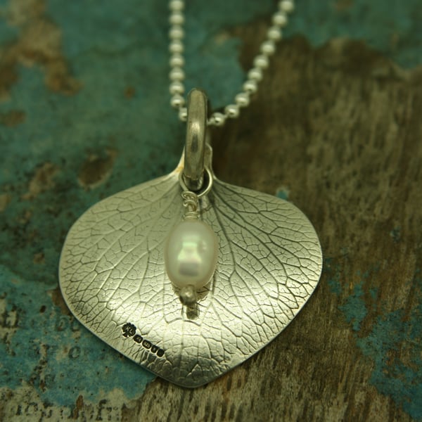 Hydrangea Petal pendant with pearl