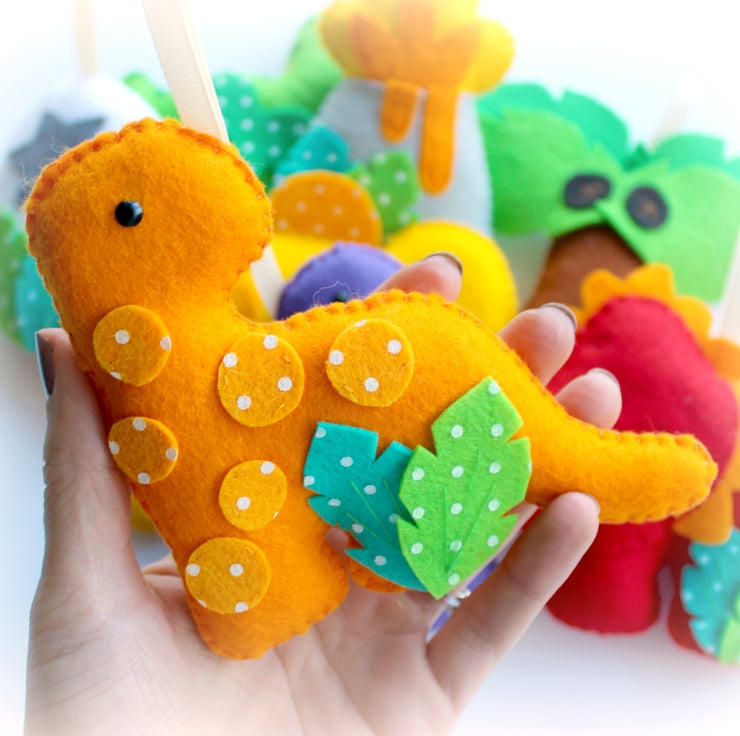 Make Your Own felt Dinosaur Garland Kit. Sewing... Folksy