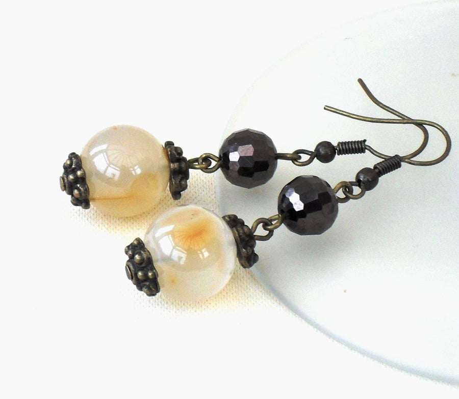 Agate and crystal vintage style earrings
