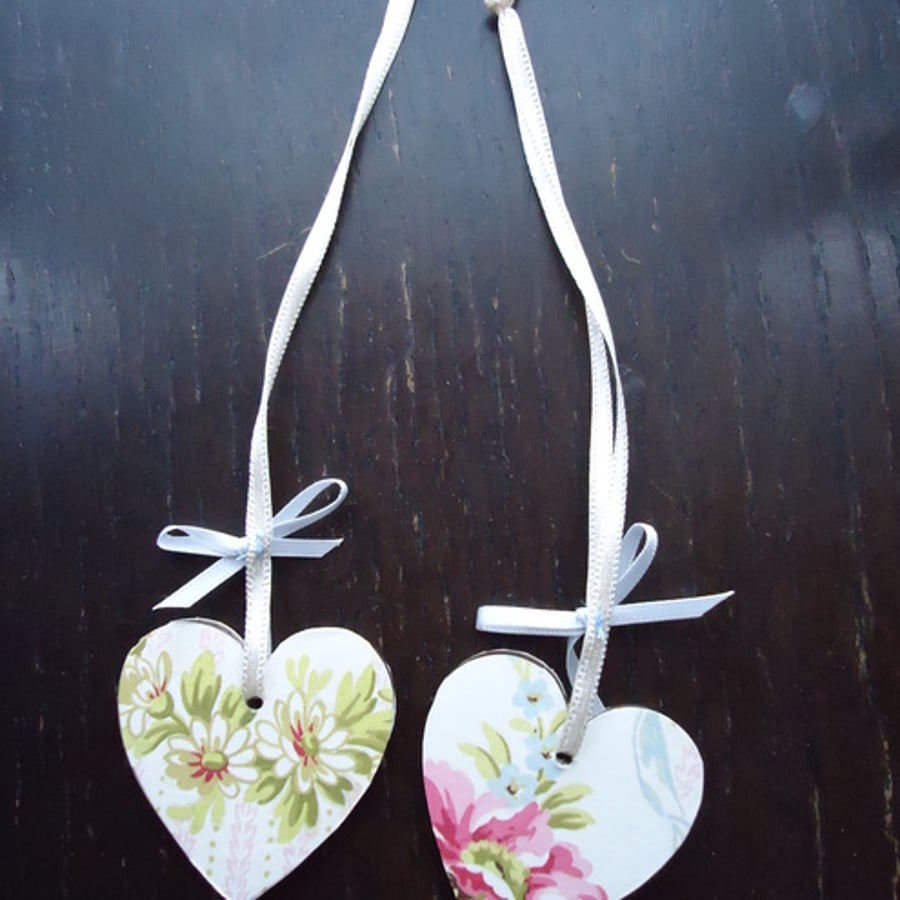 Two Wooden Heart Decorations Tags Roses, flowers