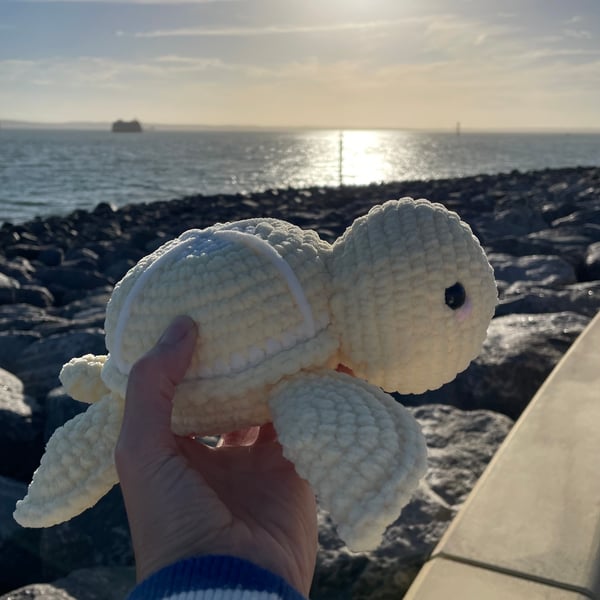 Handmade Lemon Plushie Sea Turtle: Soft Chenille Yarn