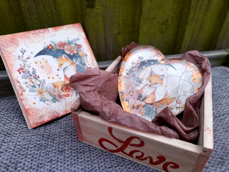 Handmade Woodland Fox Solid Glass Heart Paperweight in Rustic 'LOVE' Wooden Gift