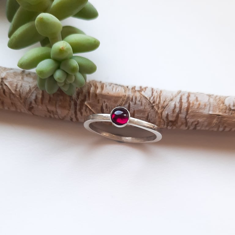 Silver Ring With Garnet Cabochon