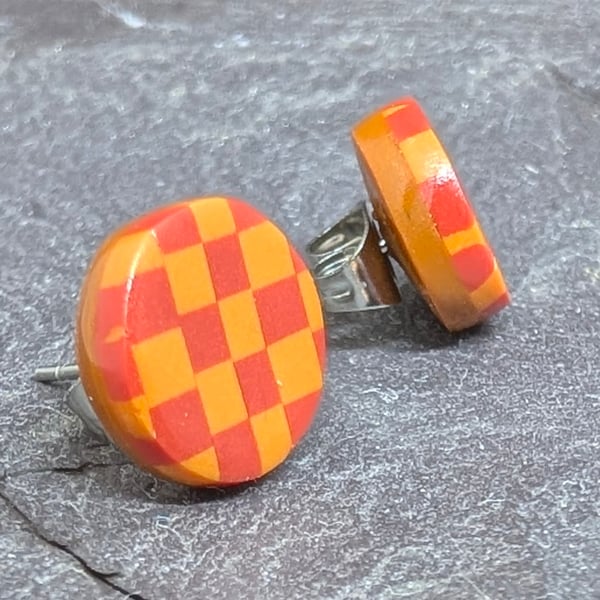 Orange chequerboard stud earrings 