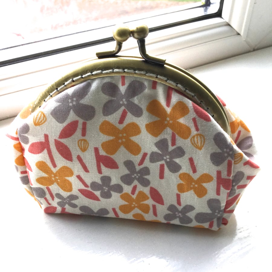 Floral Fabric Pouchy Clasp Coin Purse