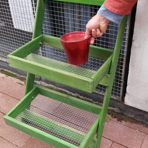 Foldaway space-saver balcony rack