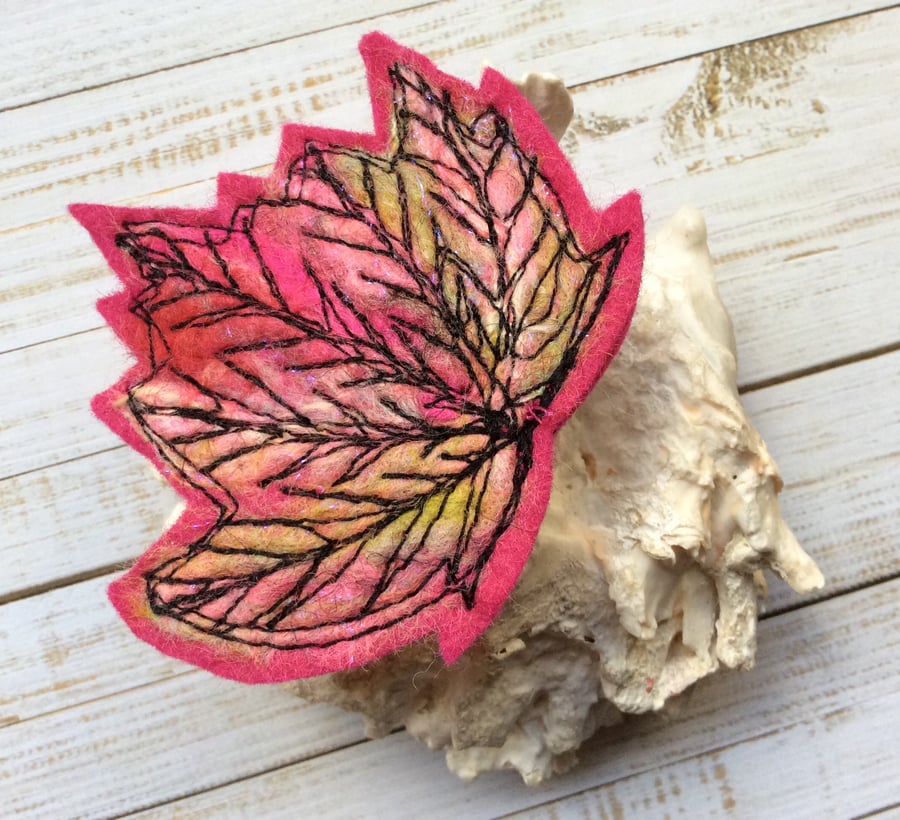 Stunning embroidered leaf brooch.