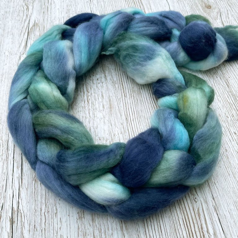 Merino Hand Dyed Spinning Fibre Ocean 100g
