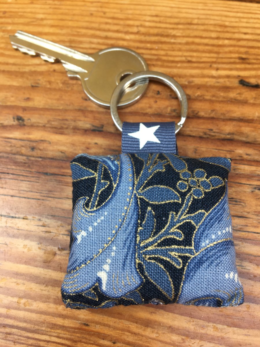 Keyring Lavender filled- navy, duck egg blue & gold William Morris style fabric