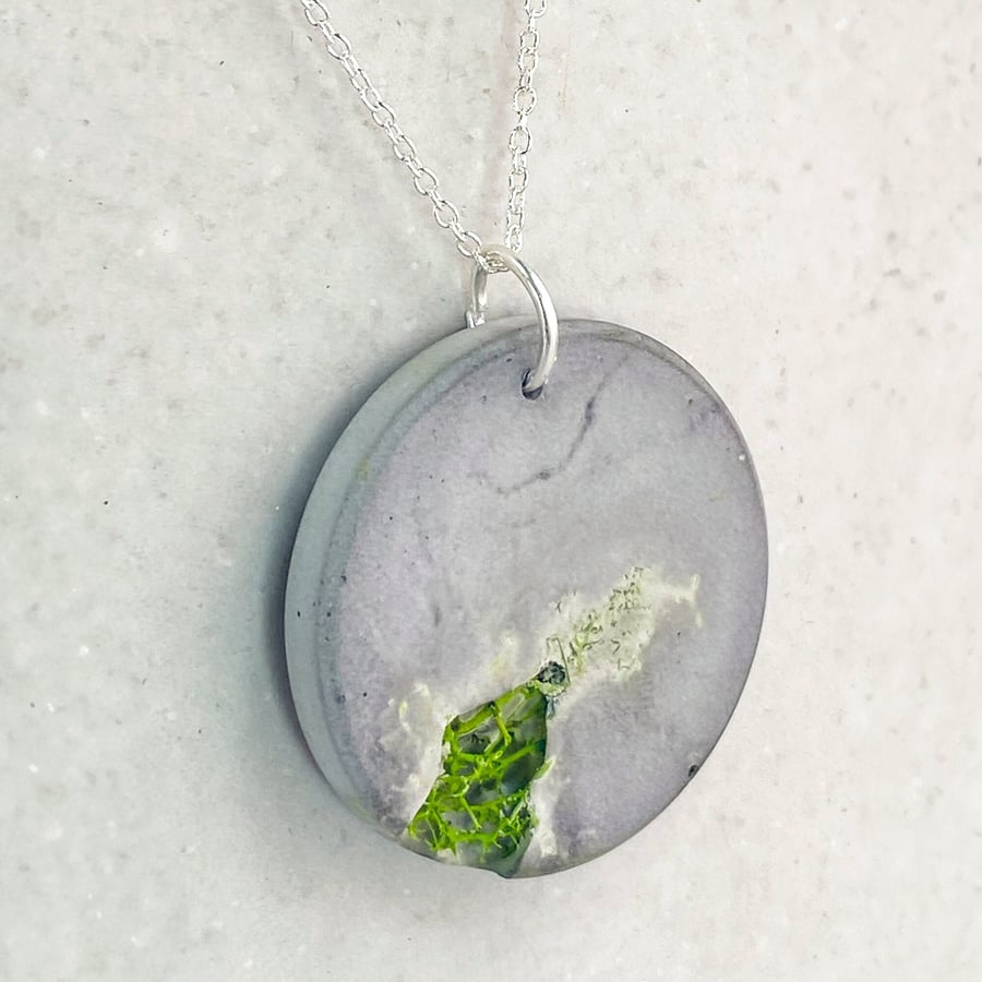 Artisanal Concrete-Look Necklace with Green Moss Inlay