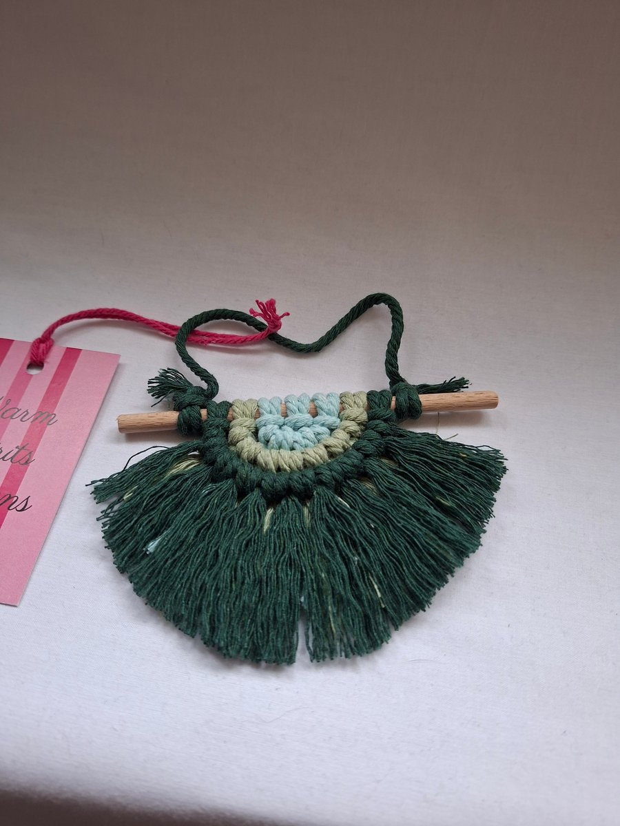 Macrame mini wall hanging