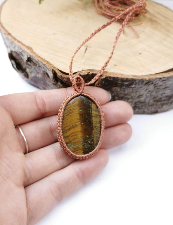 Tiger Eye Macrame Necklace Pendant 