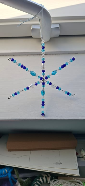 Wire snowflake