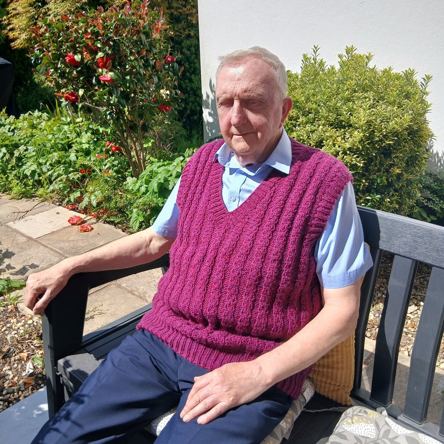 KNITTING PATTERN PDF Burgundy Tank Top