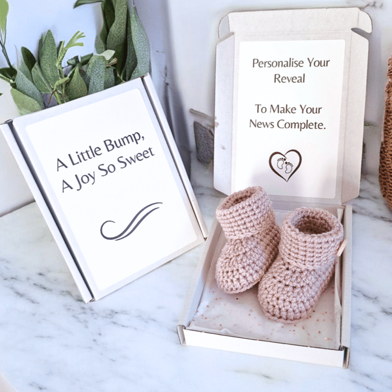 Personalised Pregnancy Reveal Gift Box - Crochet Baby Booties 