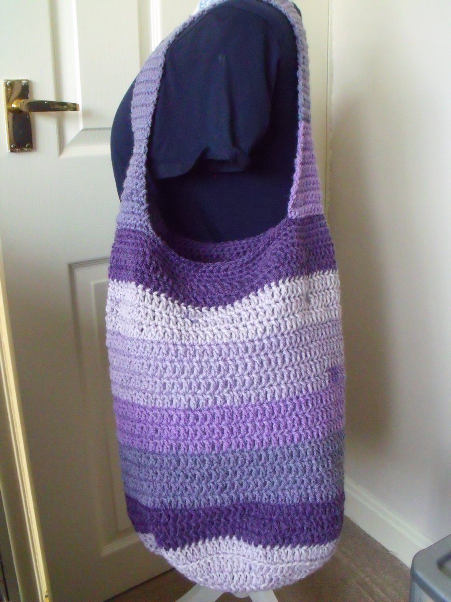 purple striped crocheted shoulder bag, bucket bag.