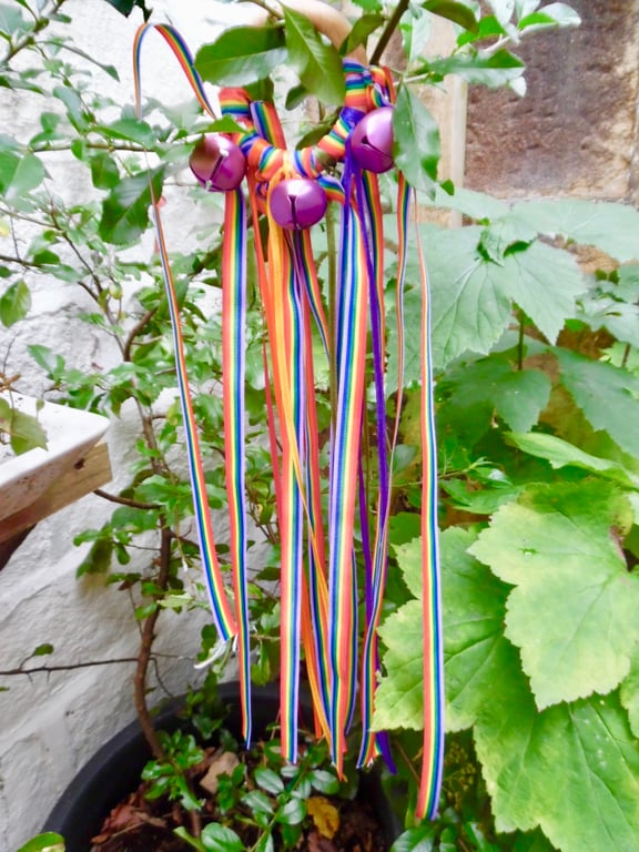 Make Your Own Sensory Streamer Kit