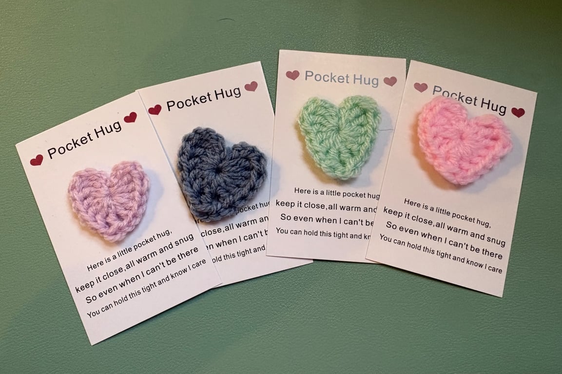 Little hug crochet heart gifts 