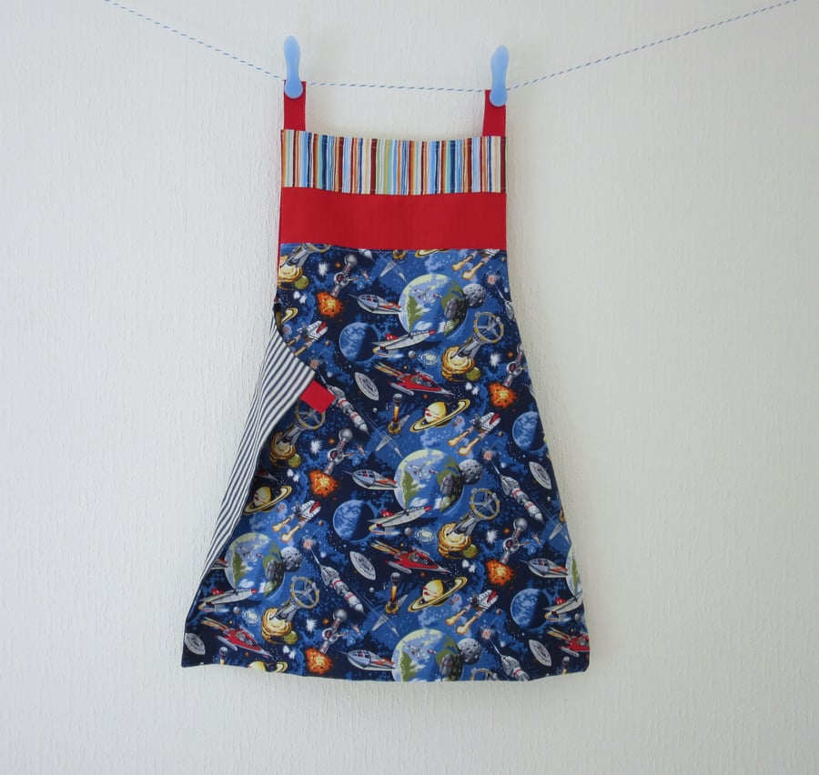Kid's Apron - Space and flying machines - reversible customisable