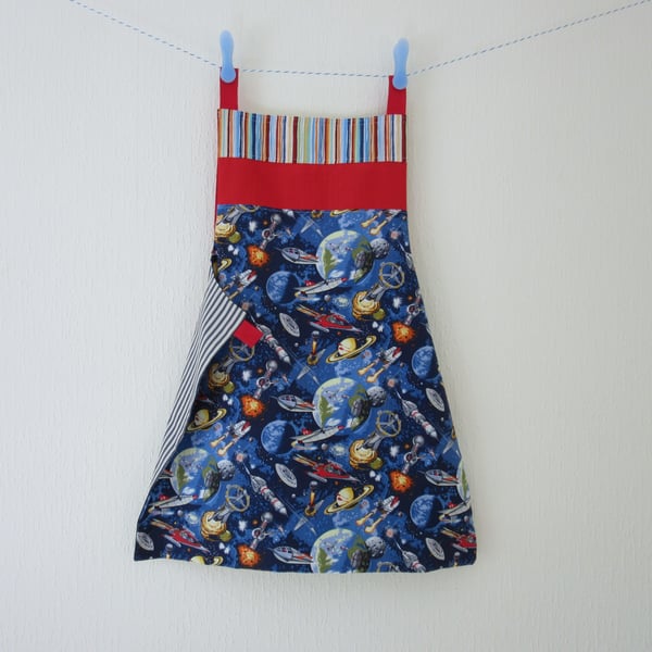 Kid's Apron - Space and flying machines - reversible customisable