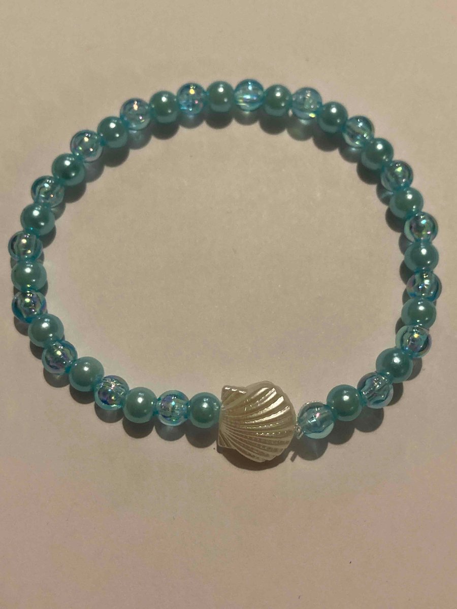 Blue shimmer shell bracelet 