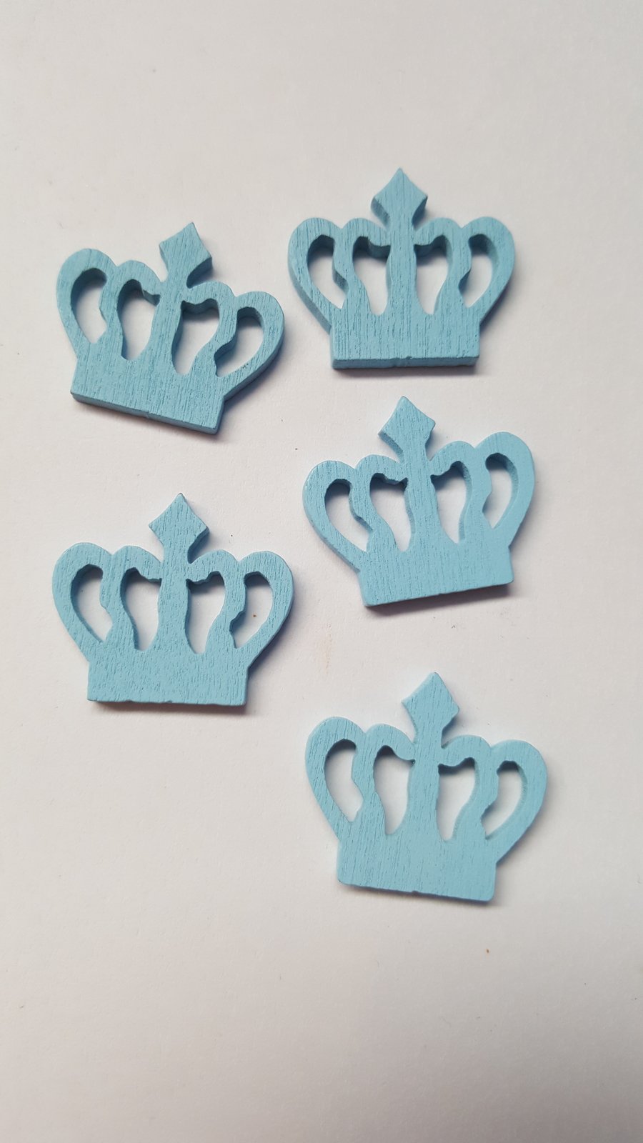 10 x Painted Wooden Shapes - 23mm - Crown - Pale Blue 