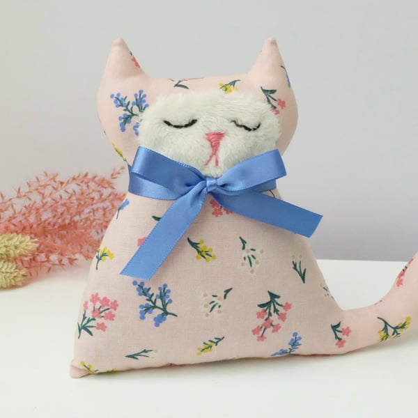  Lavender Sachet Cat in Pretty Pink Floral Sprig Fabric