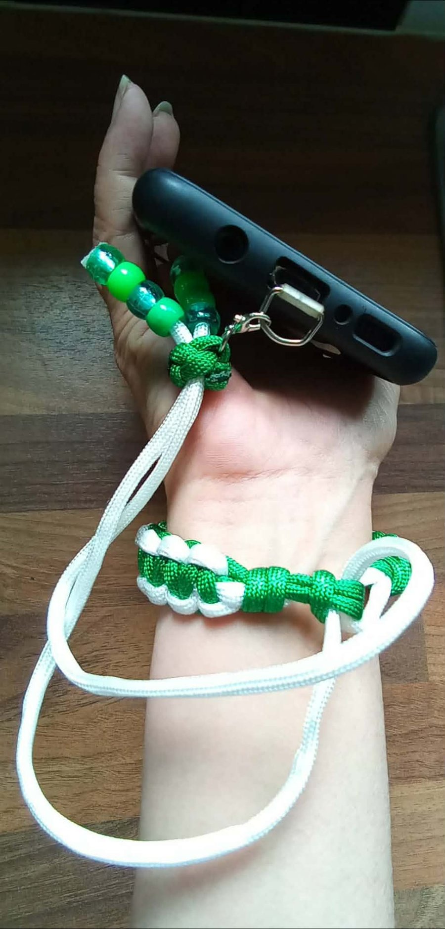 Mobile phone paracord safety wriststrap 