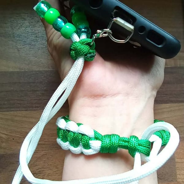 Mobile phone paracord safety wriststrap 