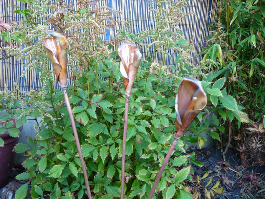 Calla lily metal garden ornament