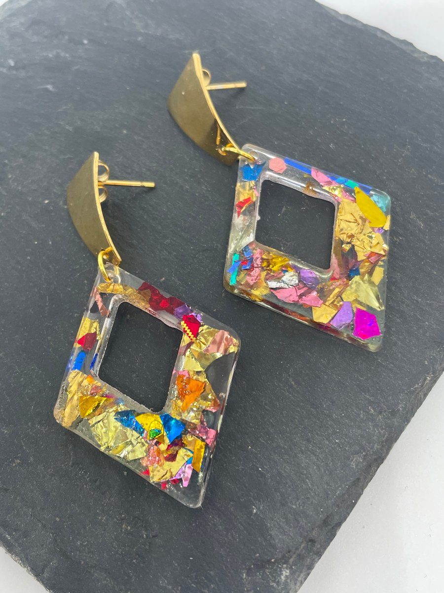 Metallic Flake Resin Diamond Earrings 