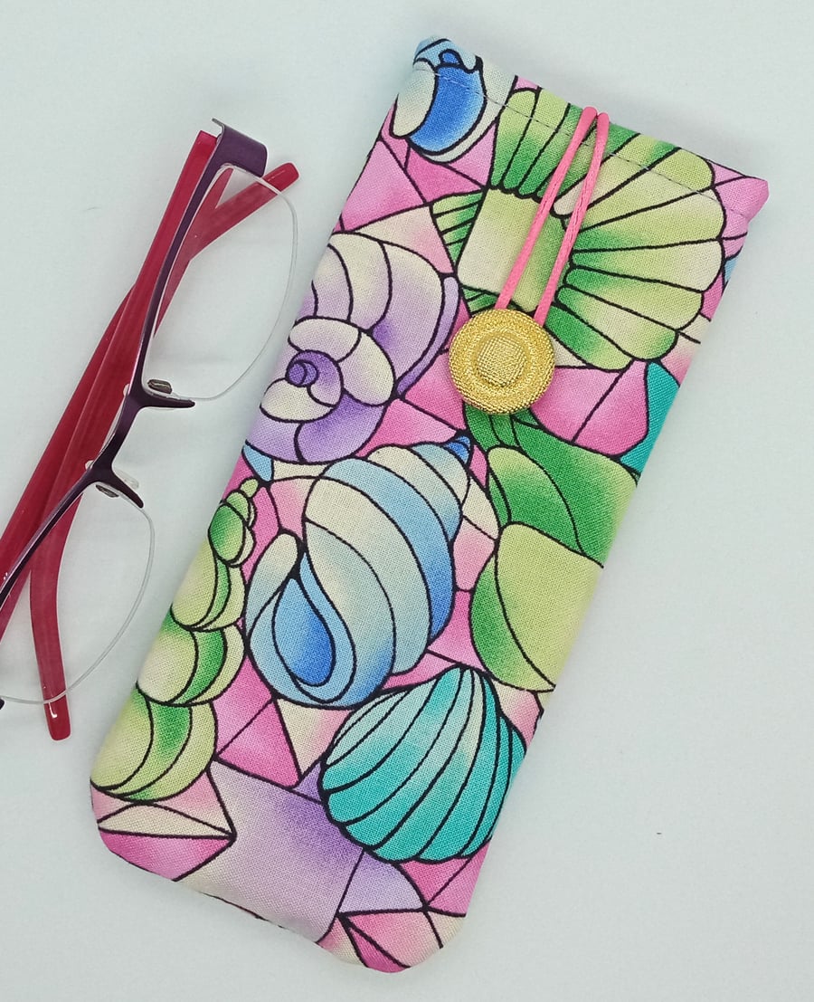 Seashell Glasses Case 